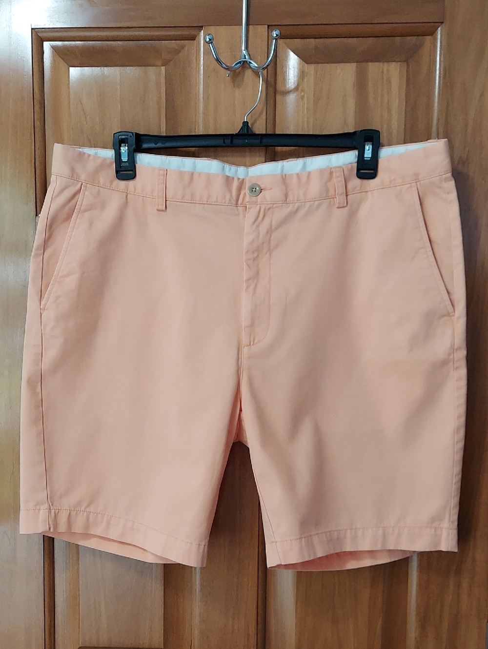 Casuals Roundtree & Yorke Men's Peach Flat Front Cotten Shorts, Pockets, Size 42
